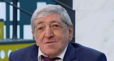 Rəmiş ermənilər barədə: 