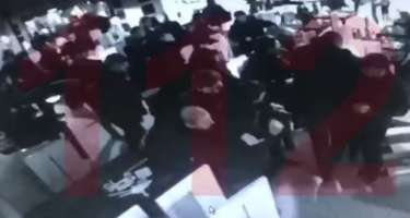 Kafedə kütləvi davanın görüntüsü yayıldı - 