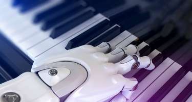 Bethovenin yarım qalan əsərini robot tamamlayacaq