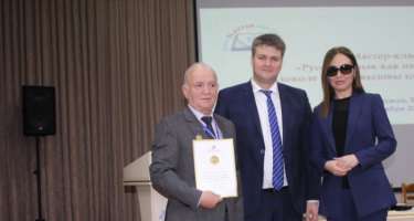 Azərbaycanlı alim Puşkin medalı ilə təltif olunub