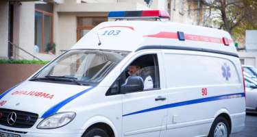 Bakıda “KamAZ” ana və iki azyaşlı qızını vurdu