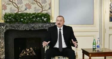 İlham Əliyev azərbaycanlı jurnalistlərə müsahibə verdi - 