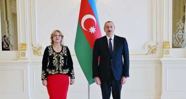 Prezident Əlcəzair səfirini qəbul edib