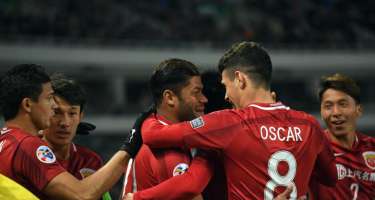 Çində futbolçuların əməkhaqqılarına limit qoyulub