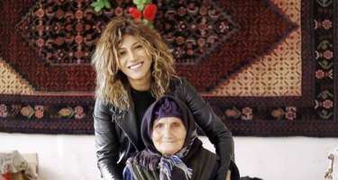 Röya 77 yaşlı nənəyə ev tikdirəcək