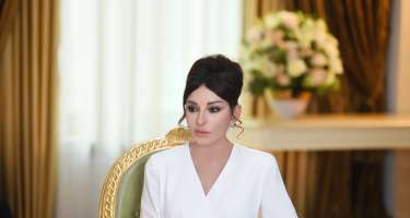Mehriban Əliyeva Xoşbəxt Yusifzadəni təbrik etdi - 