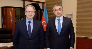 Nazir Latviya səfirilə görüşüb