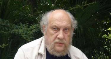 Tanınmış dramaturq vəfat etdi