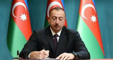 Prezident İlham Əliyev Qızıl Aypara Cəmiyyətinin əməkdaşlarını təltif etdi