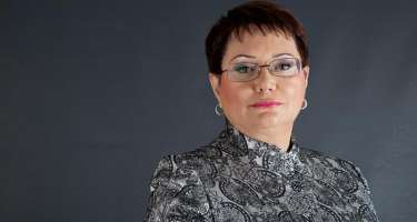 Prezidentin Ukraynaya səfir təyin etdiyi Elmira Axundova kimdir? - 