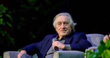 Robert de Niro yenə Trampı sərt tənqid etdi: 