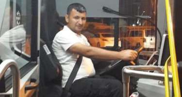 Məktəb direktorunun məzuniyyət vaxtı avtobus sürücüsü işləməsi ilə bağlı 