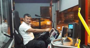 Sükan arxasında foto çəkdirən məktəb direktoru barəsində cinayət işi  
