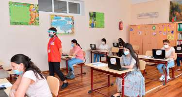 600-dən çox bal toplayanların sayı  