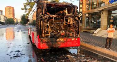 Bakıda daha bir “BakuBus” yandı