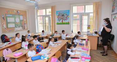 İbtidai sinif şagirdləri bu həftədən 3 gün dərsə gedəcəklər