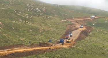 Yeni Susay-Xınalıq avtomobil yolunda tikinti işləri sürətlə davam etdirilir