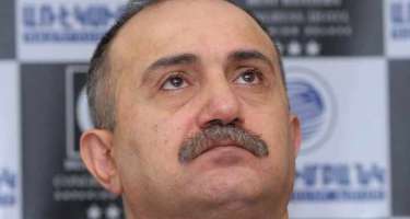 Samvel Babayan Paşinyanı xain adlandırdı