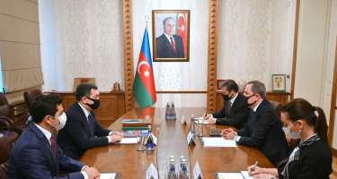 Ceyhun Bayramov Beynəlxalq Türk Akademiyasının prezidentilə görüşdü