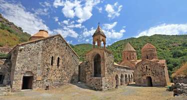 Xudavəng monastrı talan edilib -