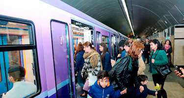 Metro açılmasa yuxarı sinif şagirdləri dərsə gedə bilməyəcək? - 