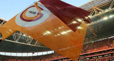 "Qalatasaray"a ulduz futbolçu gəlir