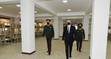 İlham Əliyev yeni hərbi hissənin açılışında -