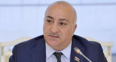 "Yeyib-dağıdanlar qalıb qıraqda, hamı deputatı söyür" - 