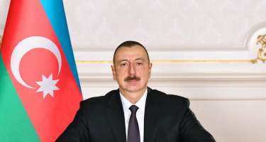 Bir qrup aparıcı incəsənət xadiminə Prezident