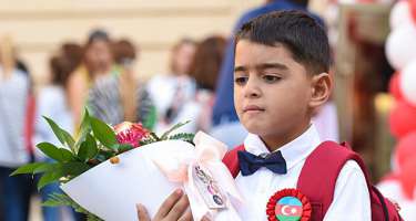 Nazirdən uşaqlarına məktəb seçən valideynlərə - 