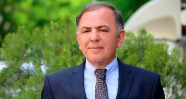 Putinin mükafatlandırdığı Ədalət Hacıyev KİMDİR - 