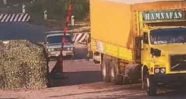 İrandan Ermənistana gedən yük maşınlarında nə var?