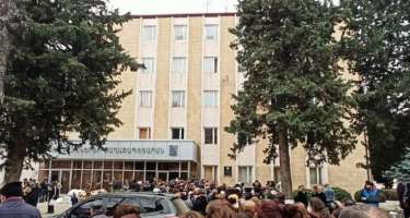 Xankəndidə pul alıb İrəvana qayıdan ermənilər: 