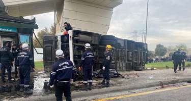 Bakıda SƏRNİŞİN AVTOBUSU ağır qəzaya düşdü: