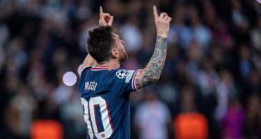 Messi Ronaldonun rekordunu təkrarladı - 