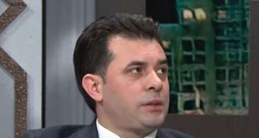 Rəvan Qarayev bağ evində 2 minlik tovuzquşu saxlayır - 