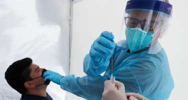 Koronavirus testləri ilə bağlı dəhşətli səhv: Yüzlərlə xəstə nəzarətə götürüldü