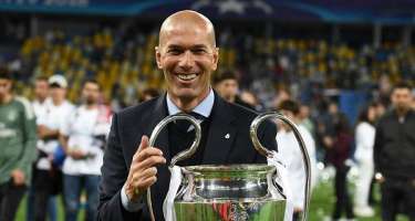 Zidan məşhur klubun baş məşqçisi oldu