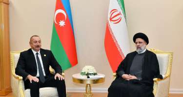 Azərbaycan Prezidenti iranlı həmkarını təbrik edib