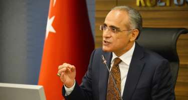 Ərdoğanın müşaviri Vahabzadədən danışdı