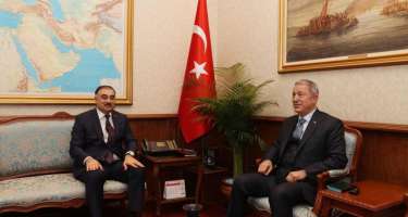 Azərbaycan səfiri Hulusi Akarla görüşdü
