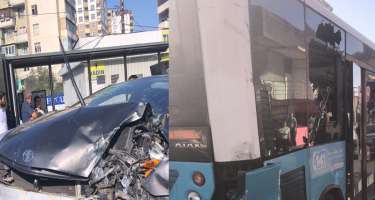 Bakıda sərnişin avtobusu qəzaya düşdü -