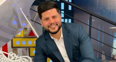 Zaur Kamal efirdə səsləndirdiyi 1 cümlədə 4 səhv etdi - 