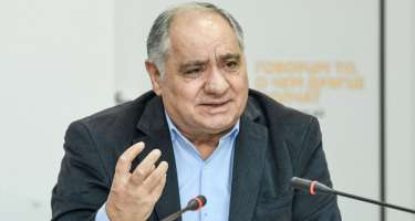 "İntihar xəbərlərinin bəh-bəhlə təqdim olunmasına ehtiyac yoxdur" -