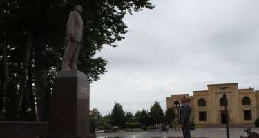 Anar Kərimov İsmayıllıda mədəniyyət müəssisələrinin fəaliyyəti ilə tanış olub - 