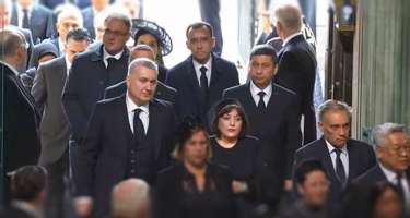 Sahibə Qafarova Kraliçanın vida mərasimində - 