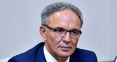 Əflatun Amaşovu  o əvəzlədi