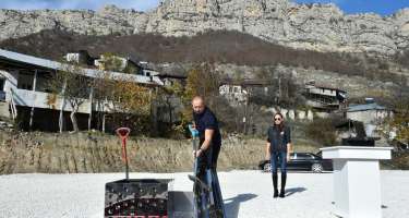 İlham Əliyev Cəbrayıl Elektrik Şəbəkəsinin Rəqəmsal İdarəetmə Mərkəzinin təməlini qoyub