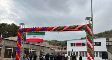 İran Qafanda təmir işləri bitməyən binada açılış etdi -