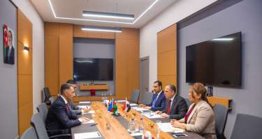Rəşad Nəbiyev dörd ölkənin səfiri ilə görüşüb